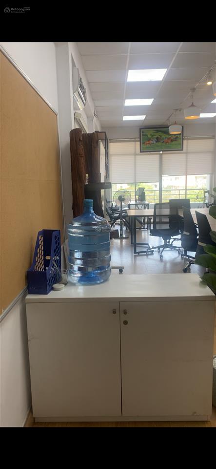 Giảm giá thuê nhanh lầu 1, cho thuê văn phòng làm việc, có thang máy, pccc đầy đủ