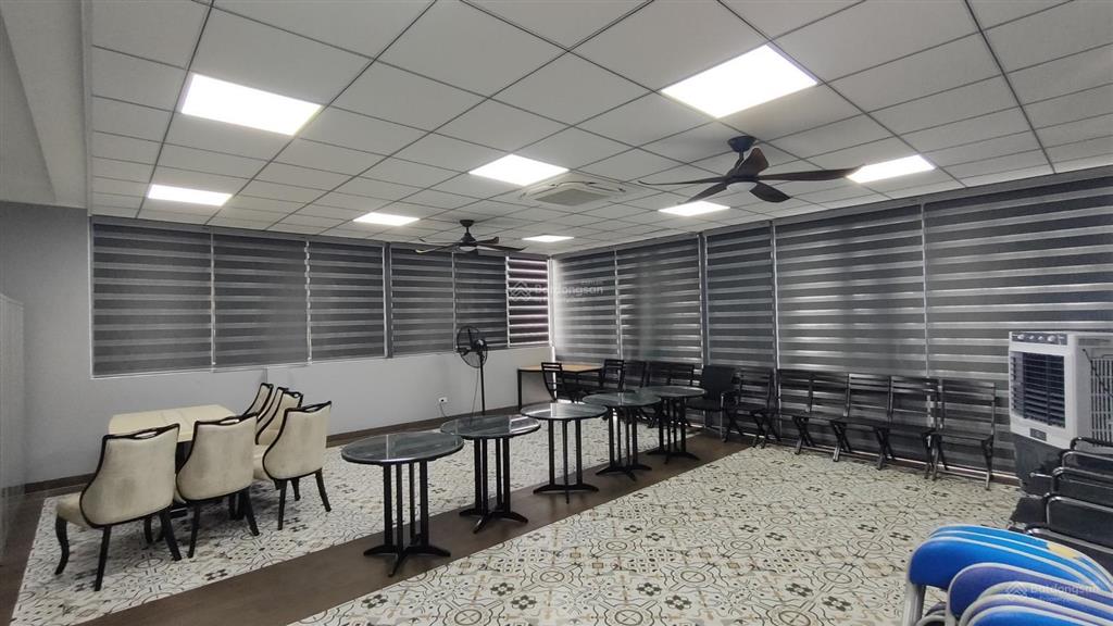 Cho thuê nhà hẻm xe tải đường tô hiến thành phường 13 quận 10  dtsd 800m2