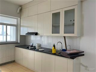 Cho thuê căn 105m, 3pn, 2wc, chung cư 310 minh khai, hai bà trưng, giá 13 triệu.