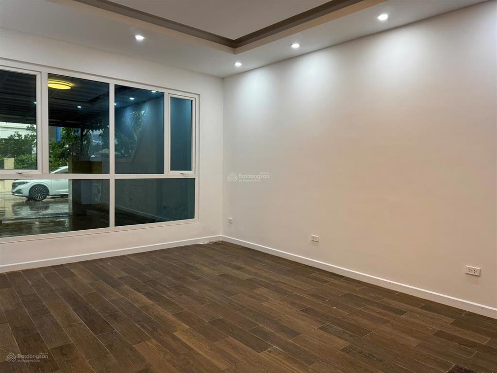Cho thuê villa 5 phòng ngủ không đồ trong ciputra hanoi