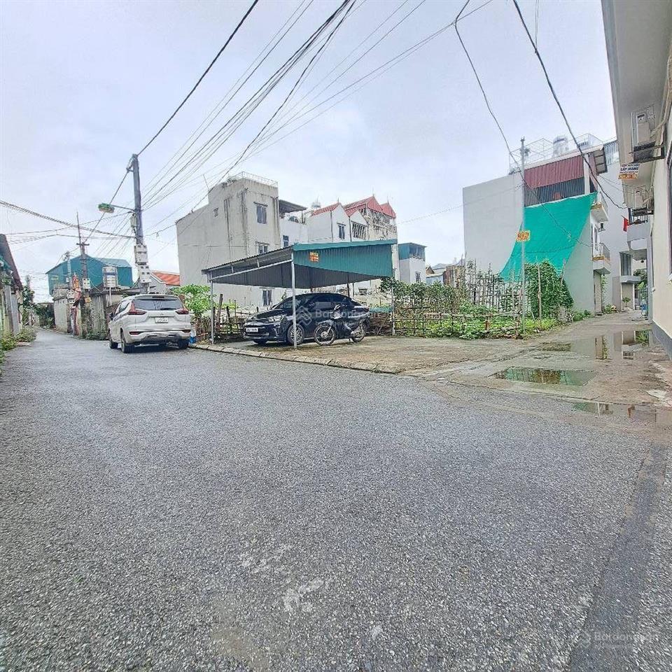 Đất đẹp kiêu kỵ gia lâm 43.6m ô tô vào đất 3.3 tỷ
