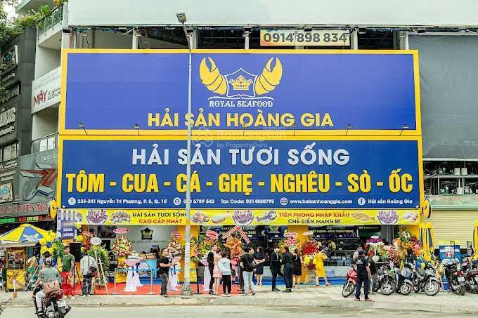 Cho thuê nhà góc 6mt số 241 đường nguyễn tri phương, p. 5, q. 10. dt 25x15m, 3 lầu. dtsd 460m2