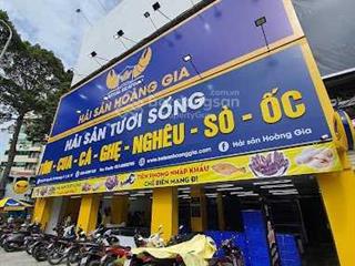 Cho thuê nhà góc 6mt số 241 đường nguyễn tri phương, p. 5, q. 10. dt 25x15m, 3 lầu. dtsd 460m2