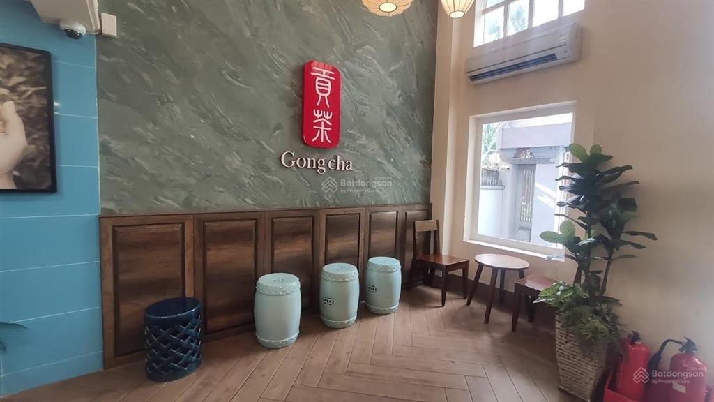 Cho thuê nhà mặt tiền đường phan xích long, phú nhuận. dt 8x25m. trệt lầu