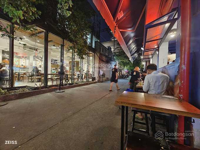 Cho thuê nhà mặt tiền đường nguyễn đình chiểu, phường 5, quận 3. dt 8x30m 2 lầu dtsd 480m2