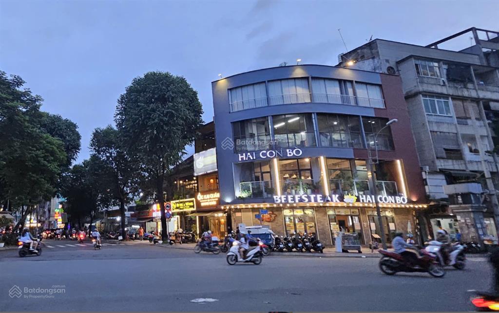 Cho thuê nhà góc 2 mặt tiền số 85 nguyễn cư trinh, quận 1. dt 15x10m, 1 trệt 3 lầu