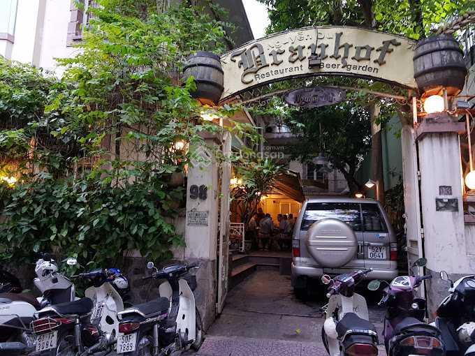 Cho thuê nhà mt đường nguyễn du, phường bến nghé, quận 1. dt 20x50m. trệt 2 lầu. dtsd 2.000m2