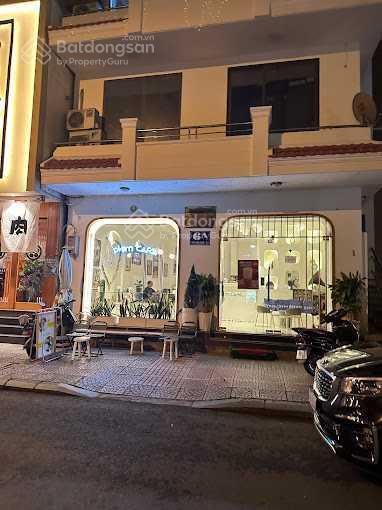 Cho thuê nhà mặt tiền đường thái văn lung, quận 1. dt 11x18m. trệt lầu. dtsd 400m2