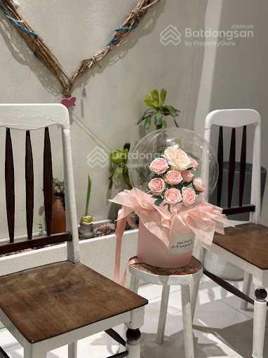 Cho thuê nhà mặt tiền đường thái văn lung, quận 1. dt 11x18m. trệt lầu. dtsd 400m2