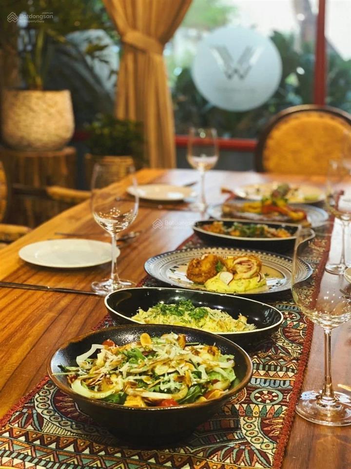 Mặt bằng quận 7 phù hợp làm nhà hàng sân vườn  cà phê không gian mở