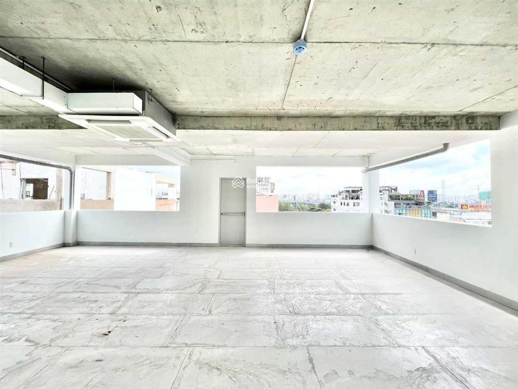 Cho thuê nhà mặt tiền đường tú xương, phường 7, quận 3. dt 10x30m hầm 6 lầu dtsd 1.800m2