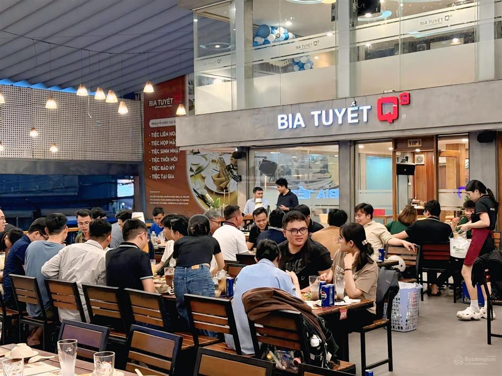 Cho thuê nhà mặt tiền đường ung văn khiêm, p25, bình thạnh