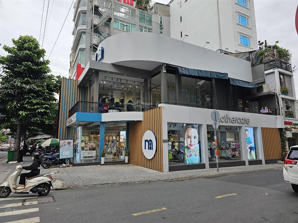 Vị trí siêu hot  2mt đường nguyễn thị minh khai, quận 1. dt 10x30m. 1 trệt 2 lầu. dtsd 540m2