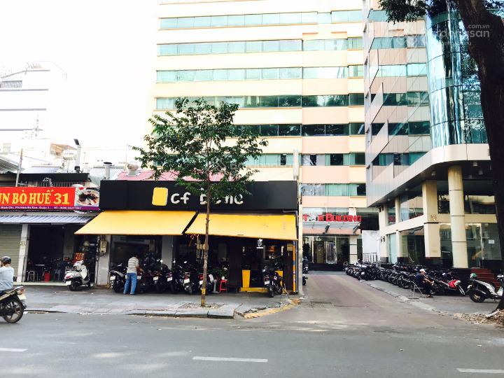 Cho thuê nhà mặt tiền đường lê thị hồng gấm, quận 1. dt 15x30m. 1 trệt. dtsd 450m2