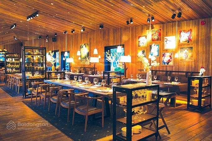 Cho thuê nhà mặt tiền đường đặng thị nhu, quận 1. dt 12x30m. trệt lầu. dtsd 720m2