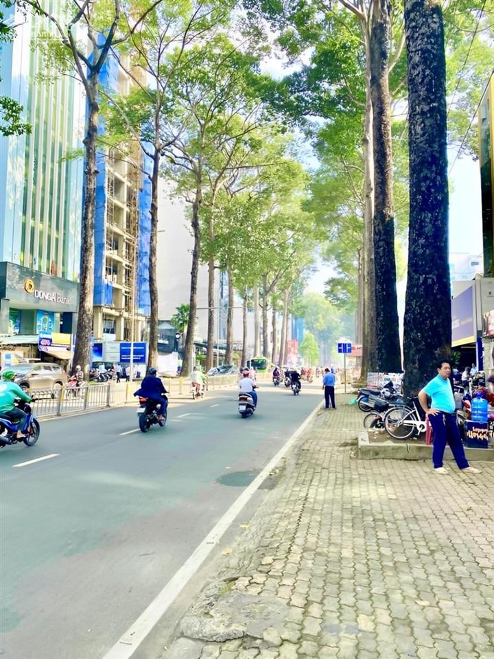 Cho thuê nhà mặt tiền 456a nguyễn thị minh khai, quận 3. dt 14x22.26m. t 5 lầu. dtsd 1.900m2