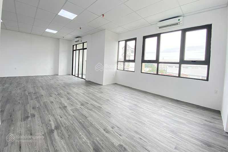 Cho thuê nhà mặt tiền đường bùi thị xuân, quận 1. dt 8x20m. trệt lầu. dtsd 320m2