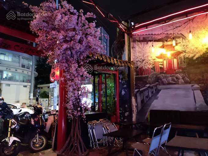 Cho thuê nhà mặt tiền đường nguyễn thị minh khai, quận 3. dt 15x40m. trệt lửng. dtsd 1.200m2