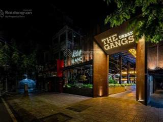 Cho thuê nhà mặt tiền đường lý thái tổ, phường 1, quận 3. dt 40x50m. 2 lầu. dtsd 4.000m2