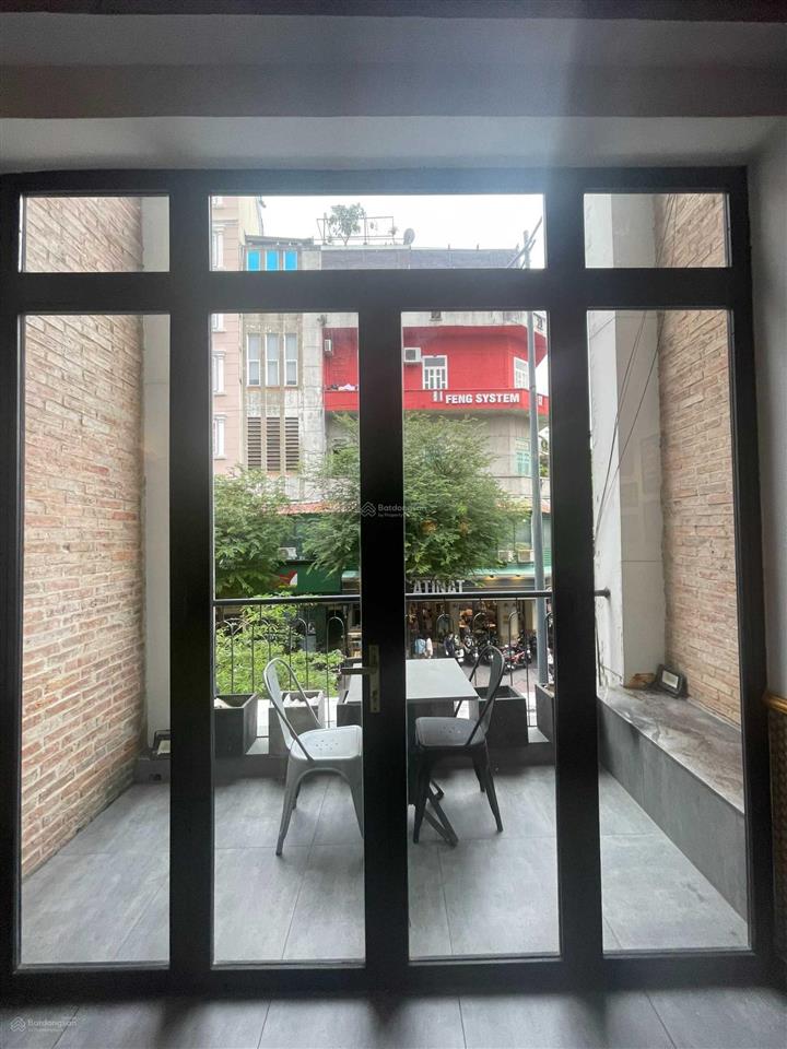 Cho thuê nhà mặt tiền đường nam kỳ khởi nghĩa, quận 3. dt 20x32m. 2 hầm trệt 12 lầu. dtsd 8.500m2