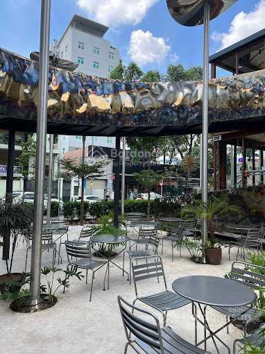 Cho thuê nhà mặt tiền đường trương định, phường 6, quận 3. dt 50x60m. 2 lầu. dtsd 6.000m2