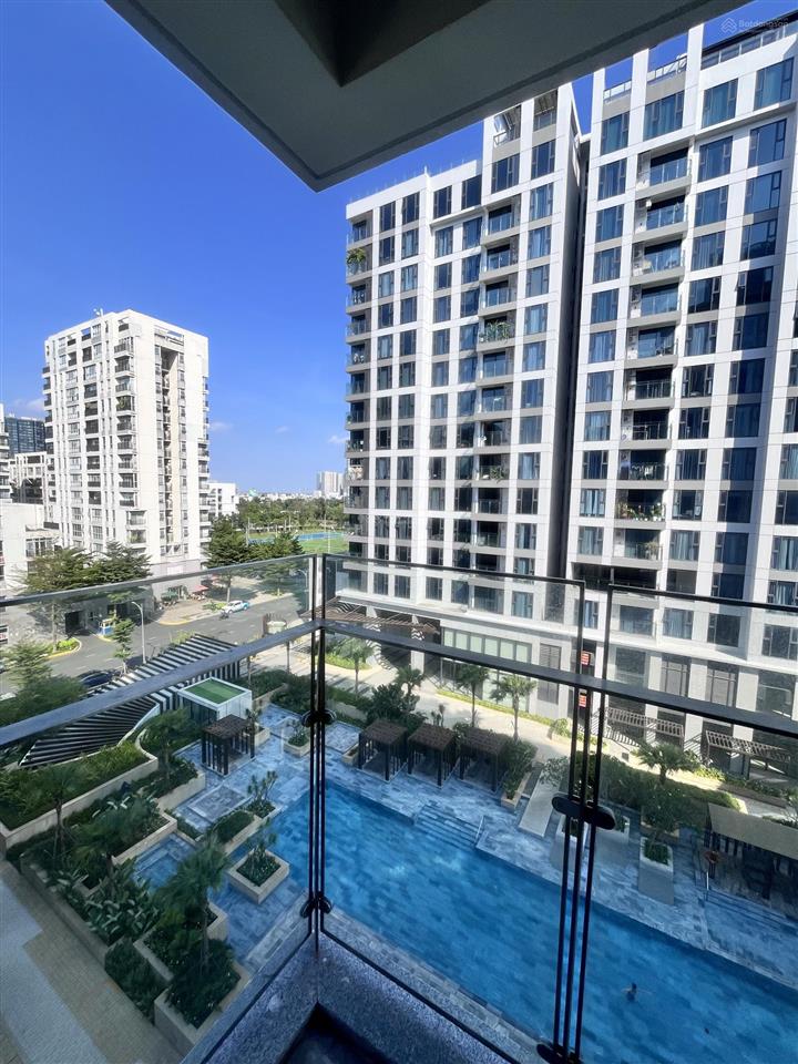 Bán nhanh căn 3pn, dt 100m2, full nt, view hồ bơi đn, giá 13,5 tỷ tại cardinal court, pmh