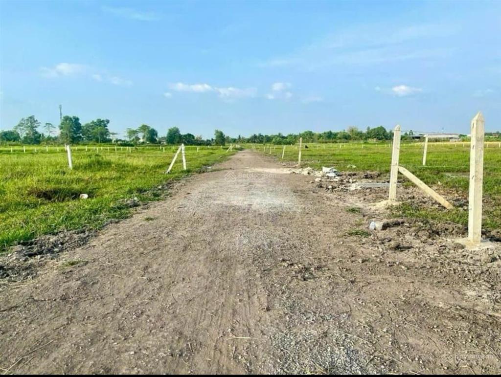 Chính chủ cần bán lô đất vườn 530m2 giá 800tr xã phước thạnh  củ chi, sổ sẵn tại nhà