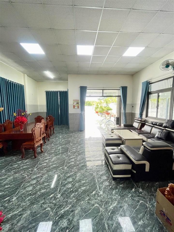 Chính chủ cần bán nhà vườn xã hoà phú sát bên kcn đông nam, 1 sẹc tỉnh lộ 8 vào 300m