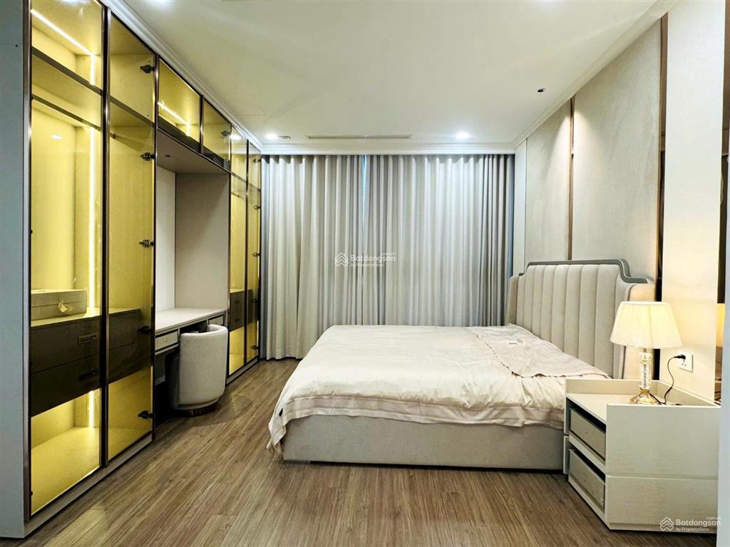 Bán căn hộ 2pn vinhomes central park, view thành phố, giá chỉ 8 tỷ, 80m2