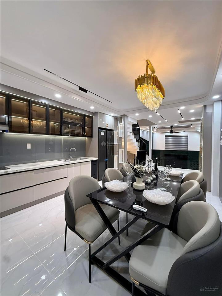 Chính chủ cần bán ngộp căn siêu dài dt khủng lê văn sỹ, p14, q3, 63.28m2,giá 4 tỷ 350 sổ hồng riêng