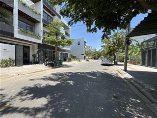 Nhà 3 tầng 3 mê hoà xuân, thiết kế hiện đại đường nguyễn hiến lê