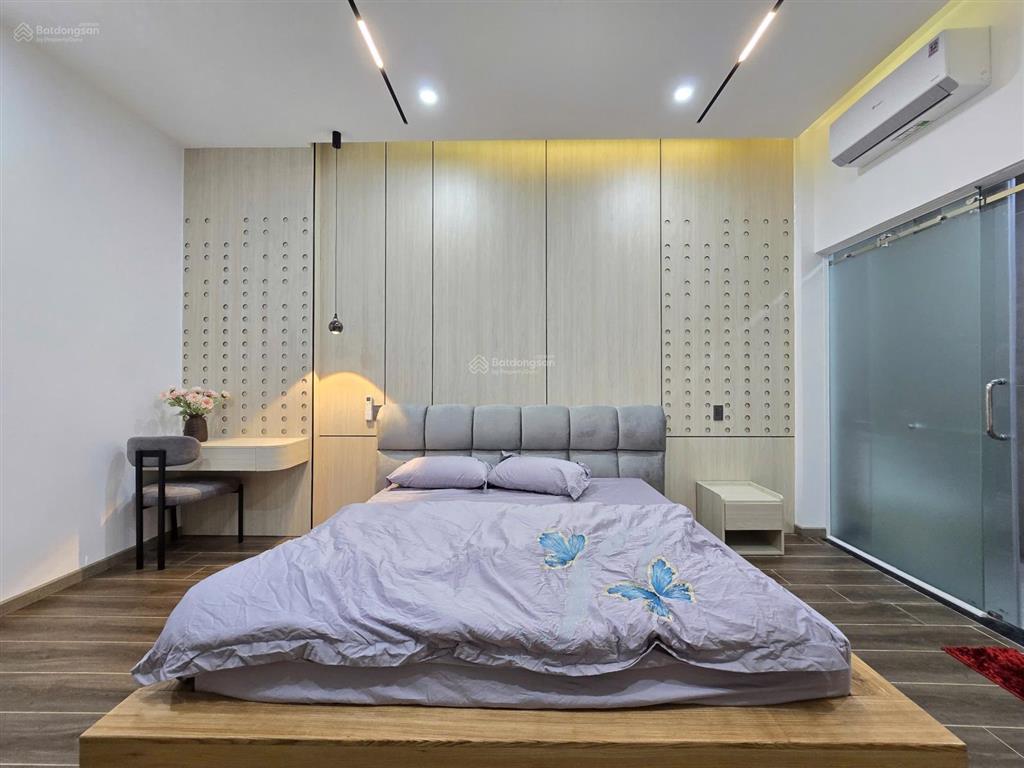 Bán nhà 3 tầng ngay biển nguyễn tất thành view ngắm trọn làng vân vinhome