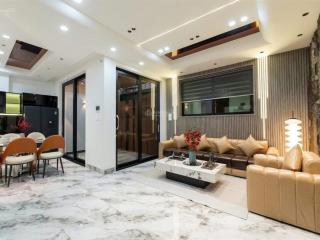 Nhà đẹp thiết kế luxury gần cầu rồng và sân bay