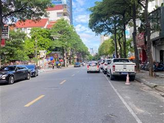 Vị trí siêu đẹp tòa nhà văn phòng cao cấp thiết kế hiện đại phân lô ô tô tránh
