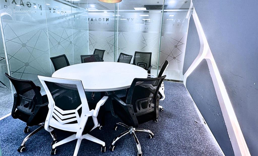 500m2 có cắt từ 200m2 cho thuê giá 265k/m2/th đã setup nội thất tại hud tower lê văn lương