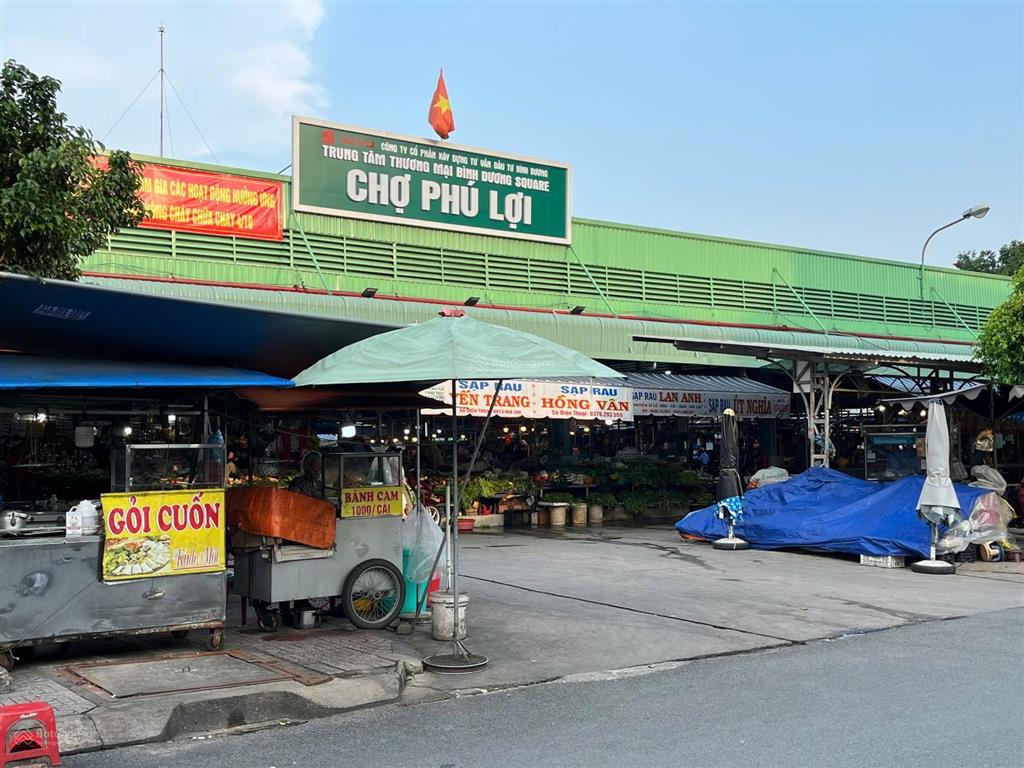 Nhà phố mặt tiền thương mại rộng 10 mét đối diện công viên phú lợi, thủ dầu một, bình dương