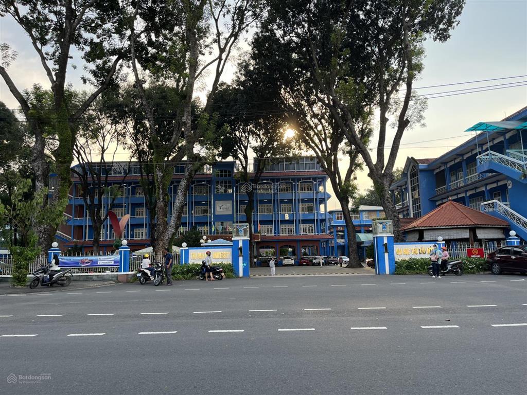 Nhà phố mặt tiền thương mại rộng 10 mét đối diện công viên phú lợi, thủ dầu một, bình dương
