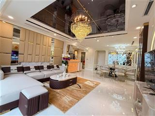 Bán căn hộ 3pn 110m2  ban công đông nam  toà landmark  12.5 tỷ  tin thật 100%  tại vinhomes cp