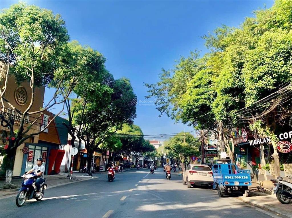 Chính chủ bán nhà 2 lầu mặt tiền phan trung tp biên hoà.vị trí đẹp nhất biên hoà kinh doanh sầm uất