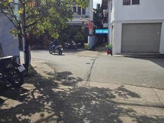 Nhà riêng tại Huỳnh Tấn Phát, Quận 7, TP.HCM gan KDC Nam Long và công viên Tân Thuận gần