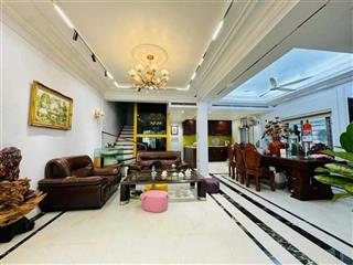 BÁN NHÀ BIỆT THỰ CẦU GIẤY, ÔTÔ TRÁNH, VẢI HÈ RỘNG, DT 125M2, MT KHỦNG 10M, GIÁ 24 TỶ