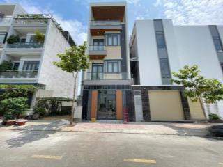 Bán nhà mặt phố tại kdc phú hồng thịnh 9 gần ga metro, an ninh, môi trường thoáng mát