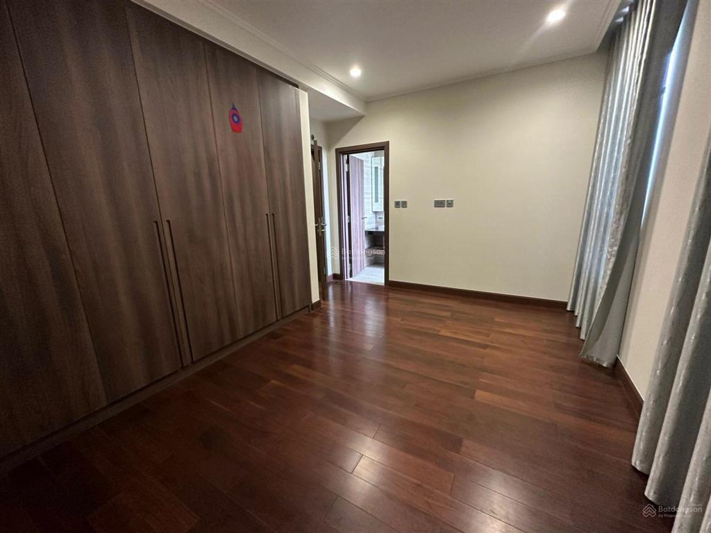 Chính chủ cho thuê nhà lô góc 2 mặt tại the manor dt 100m2 x 5t mt 12m, đầy đủ đồ, giá 40tr/tháng