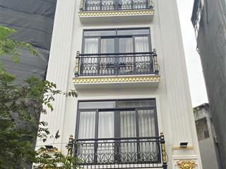 Chính chủ cho thuê nhà đẹp ngõ 445 lạc long quân dt 55m2x6t mt 6m, ngõ ô tô tránh nhau, giá 26tr/th