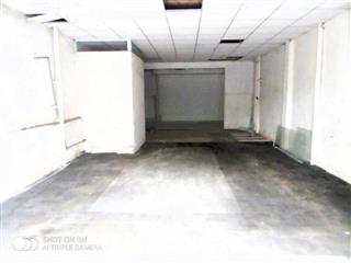 cho thuê mặt bằng kinh doanh mặt tiền gần ga Bình Triệu có sân rộng