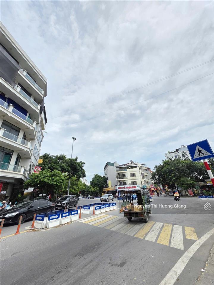 Bán toà vp mp 8 tầng thang máy bà triệu, hà đông, 130m, mt10m đẳng cấp kinh doanh