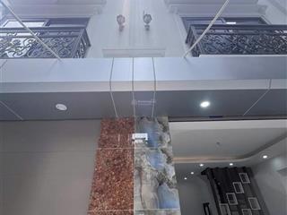 Bán gấp nhà mỹ đình 7,6 tỷ , 35m2  6tầng, ô tô gần, 4phòng ngủ, mỹ đình, ngõ nông.