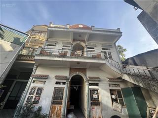 Đất gần chợ vườn đào, tách 2 sổ trường học 5p đi bộ rẻ nhất thị trường