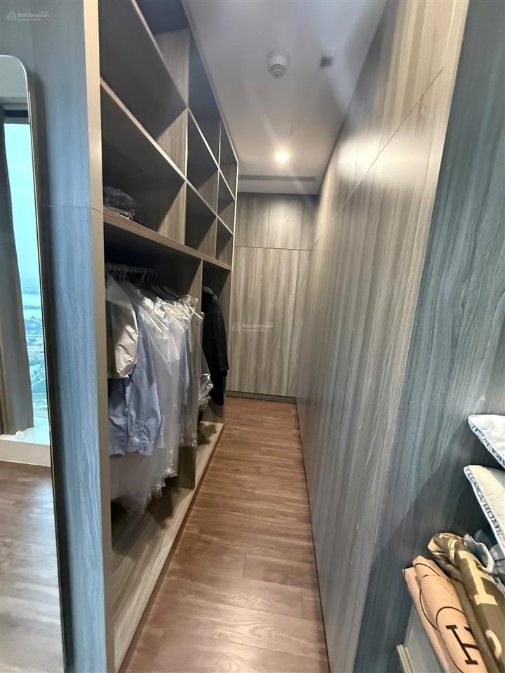 Sunshine city  bán căn hộ 3pn full đồ, view sông toà s4. giá hơn 10 tỷ