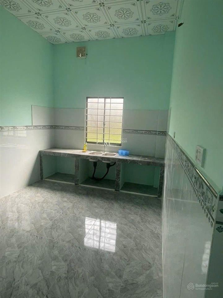 Bán nhà cấp 4 mới toanh  sổ hồng riêng.